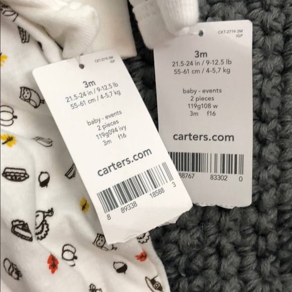 Carters Halloween and thanksgiving onesies - Picture 8 of 8